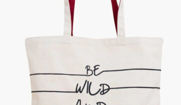 Embroidered Canvas Bags: A Personalized and Elegant Fashion Accessory